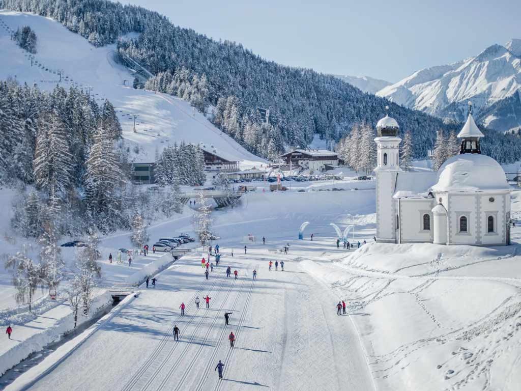 Relax Seefeld Apartman เซเฟลด์ อิน ทิโรล ภายนอก รูปภาพ